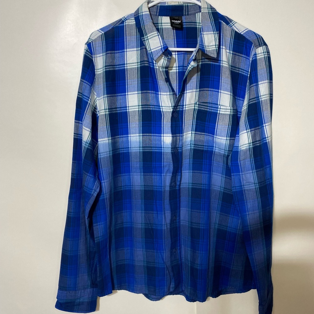 Oakley Blue Plaid Button-Up Shirt